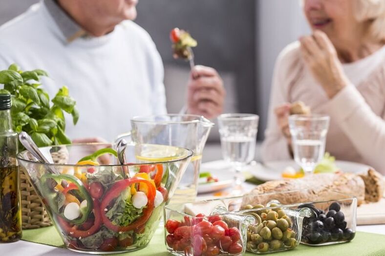 地中海饮食可提高老年人的沟通能力
